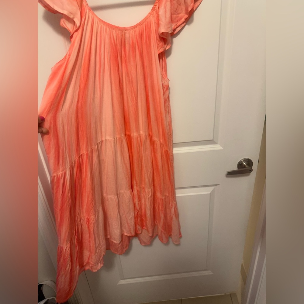 Raviva women’s medium orange dress. Loose fit. 100% rayon. Ruffle detail - Picture 3 of 3